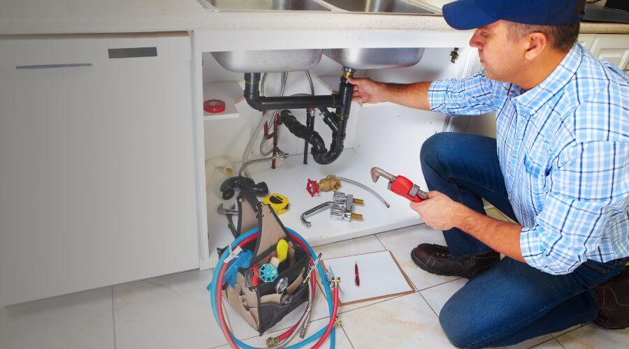 Local sewer line repair in Elkader, IA